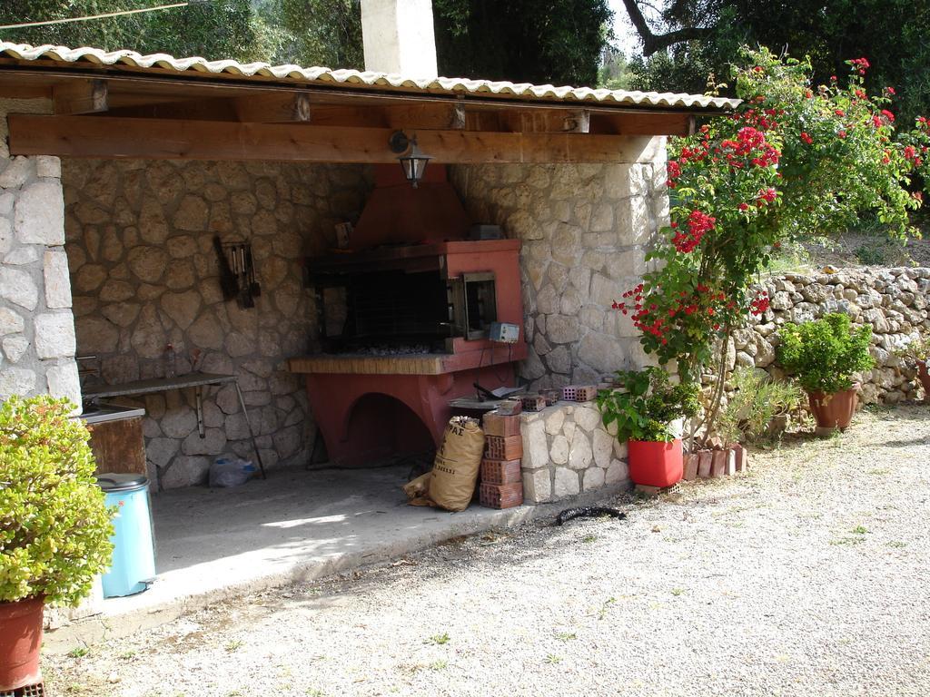 Bozikis & Palaiokastritsa