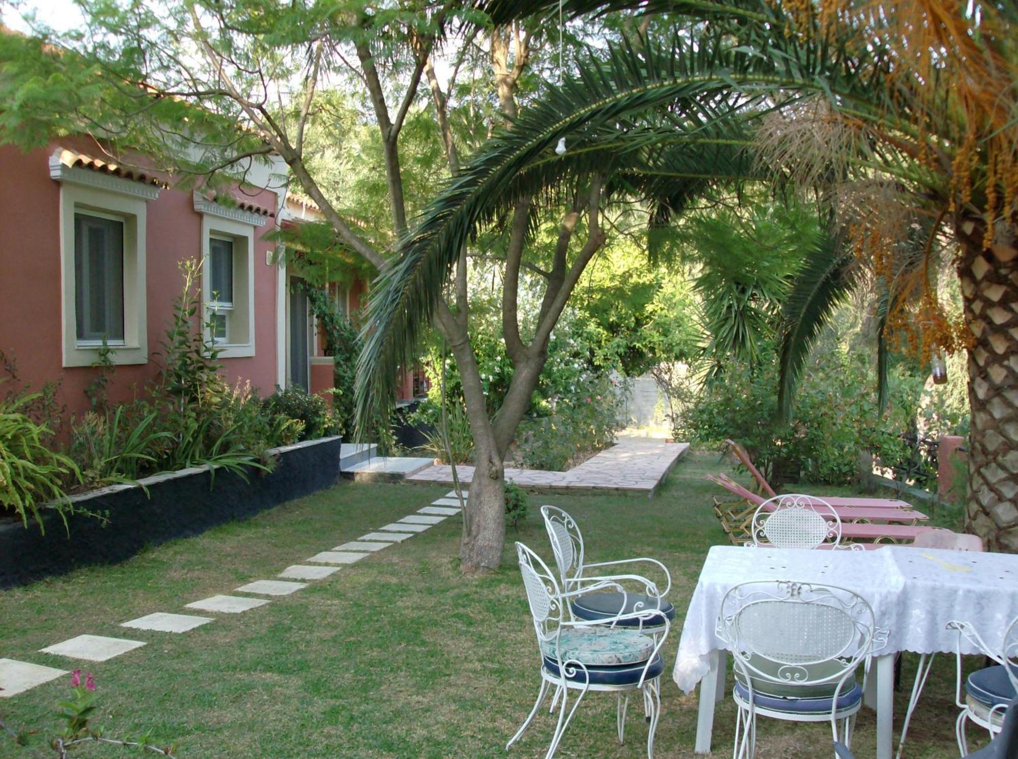 Bozikis & Paleokastritsa